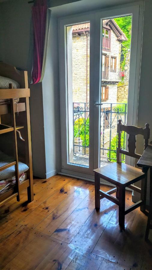 Albergue Armaia Artepea Urzainqui Esterno foto
